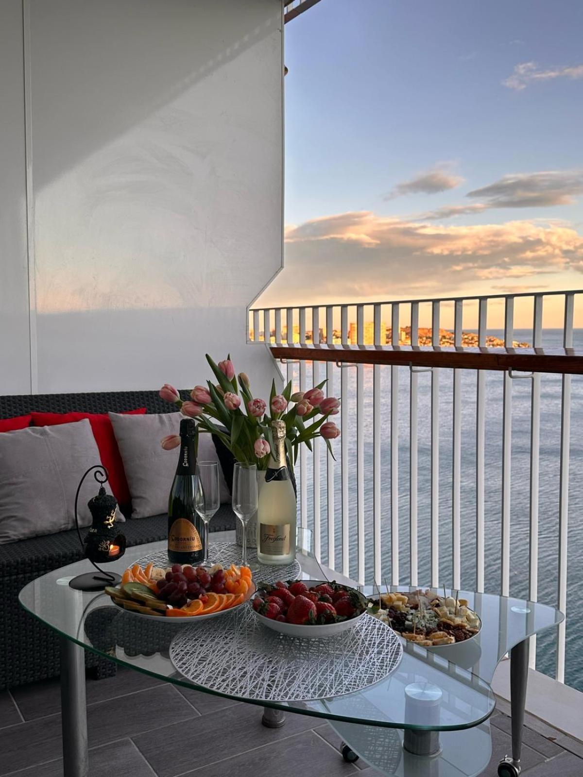 Excellent View Julia Apartment อาลิกันเต ภายนอก รูปภาพ