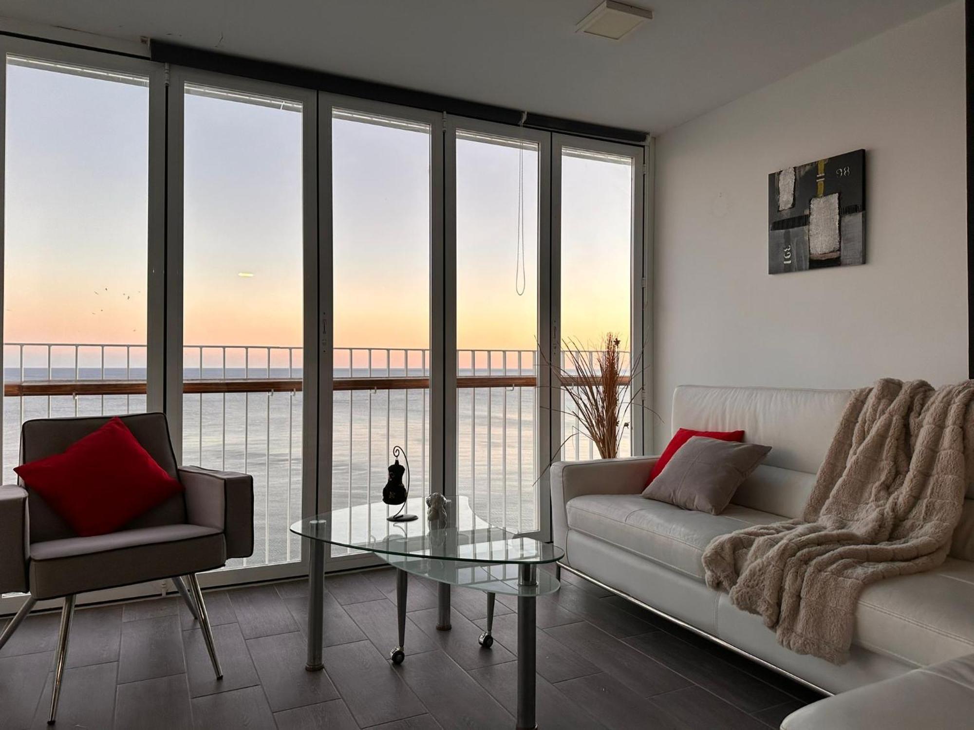 Excellent View Julia Apartment อาลิกันเต ภายนอก รูปภาพ